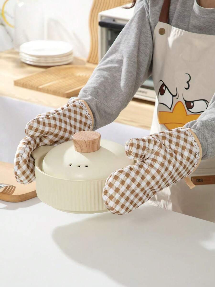 2pcs Beige & Brown Plaid Heat Resistant Gloves, Kitchen Baking Microwave Oven Insulated Non-Slip Gloves - View 1