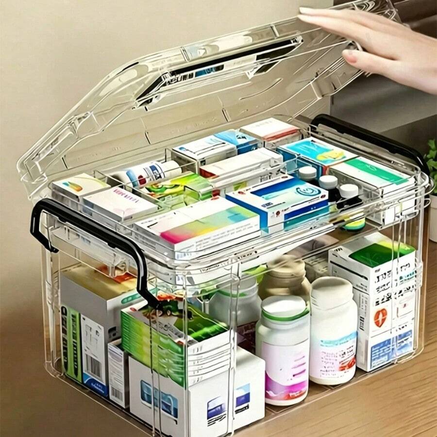 1个大容量双层医用储物盒，防水透明，适合居家和旅行使用，方便取用和查看