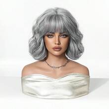 10 Inch Light Brown Wavy Bob Wig With Bangs, Natural Silky Texture Heat Resistant Synthetic Hair, Anti-Tangle Anti-Shedding Breathable Cap, Realistic Look Trending Viral Hairstyle For Daily Wear, Party, And Photoshoot Popular Women Hair Accessory - 淺灰色 - 查看 12