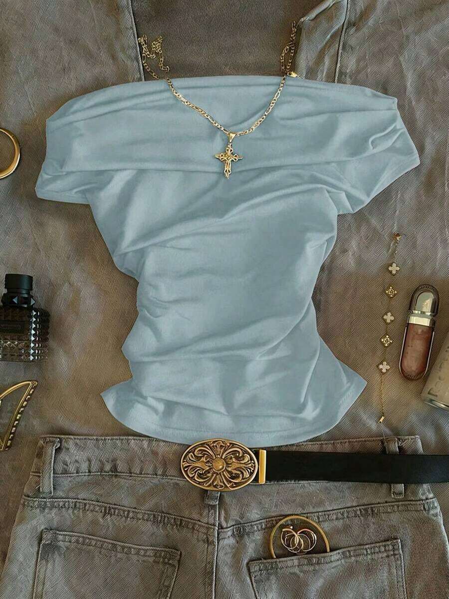 Camiseta negra sólida ajustada con hombros descubiertos y fruncidos, adecuada para el uso diario y el verano - Celeste - Ver 1