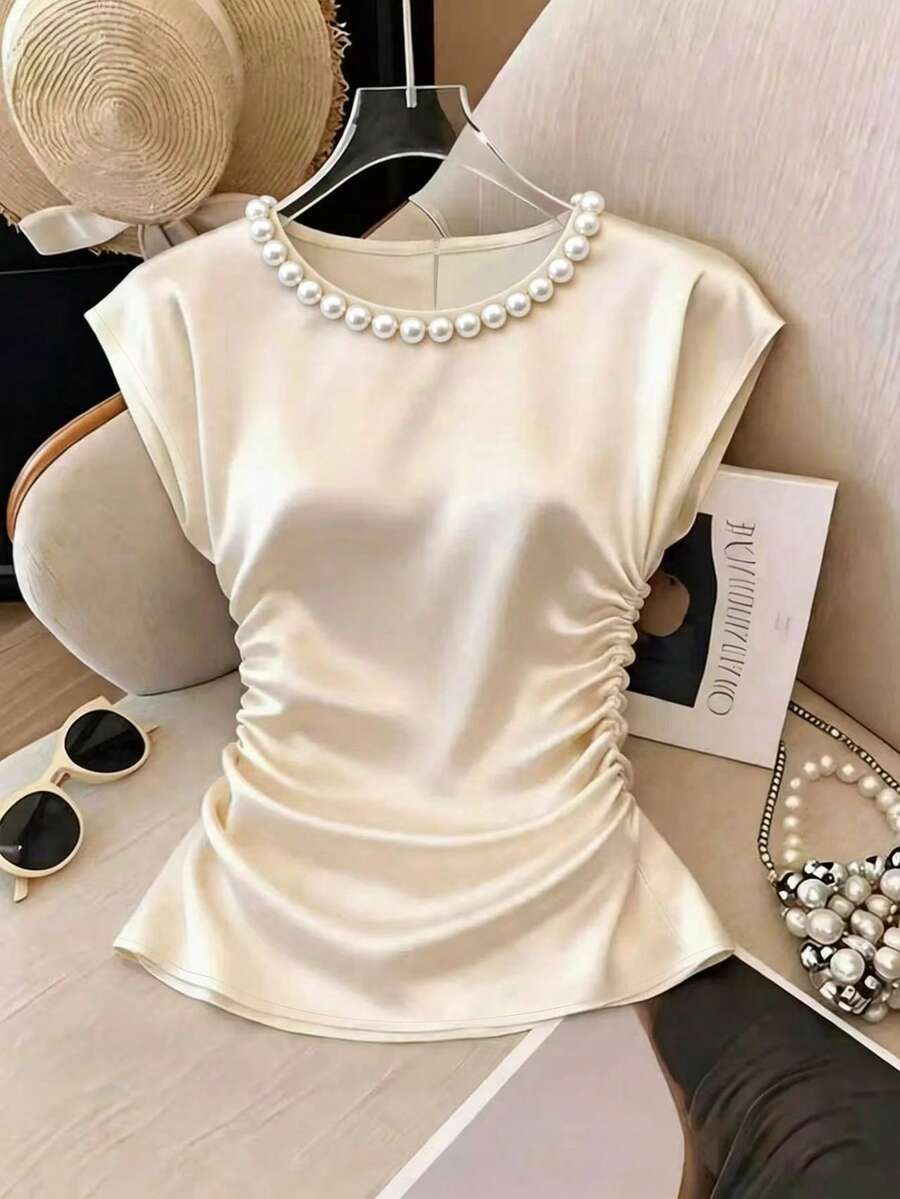 Áo kiểu nữ EARO thanh lịch, cổ ngọc trai, thiết kế xếp ly bên hông, chiều dài tiêu chuẩn. - Màu be - Xem 1
