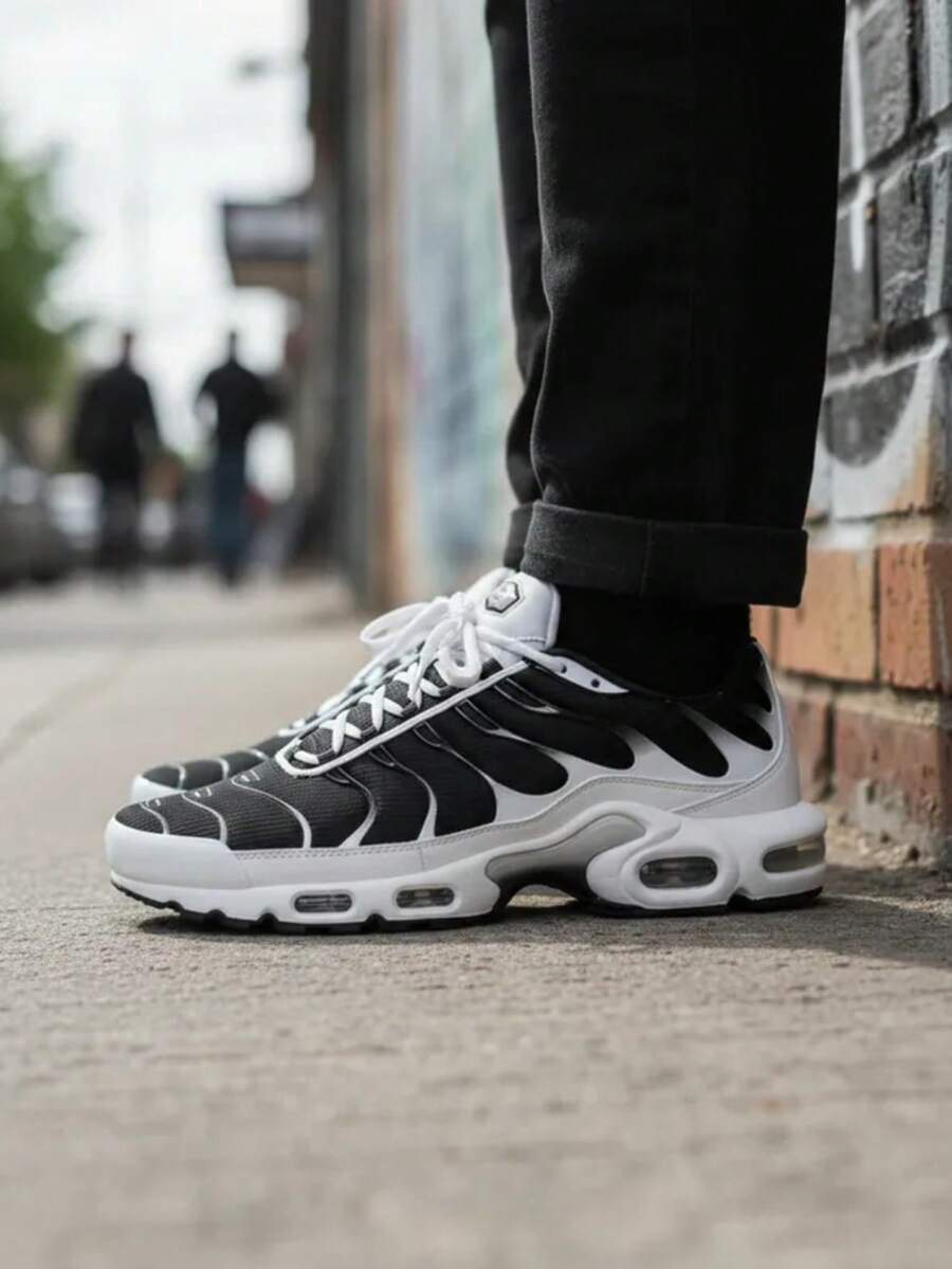 Promotion: TN Plus Vapor Bubble Cushioned Running Shoes, Air Fitness Gym Training, Premium, 24-Hour Shipping, Black And White - TN 奧利奧 - 查看 1
