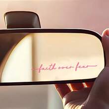 La fe es talla grande fuerte que el miedo. Adecuado para el espejo retrovisor del coche, botella de agua, espejo, pegatina de decoración interior del coche, accesorios para coche, pegatina para el espejo retrovisor del coche - A - Ver 7