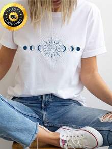Celestial Moon Phase T-Shirt, Boho Sun T1EE. 220g, Pure Unisex Cotton. Ideal Weight For All Seasons, Suitable For Men And Women. Durable, High-Quality Fabric, Soft To The Touch And Long-Lasting. Breathable Top. Suitable For Spring And Summer, Holidays, Mother's Day, And Independence Day. - 白色 - 查看 1
