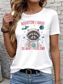 Soft, 100% Cotton T-Shirt With A Cute Space Raccoon Design. Women's T-Shirt With The Text "Houston I Have So Many Problems". Ideal For Casual Wear In Spring And Summer. Perfect Gift For Friends And Family Who Love Fun Animal Prints. Breathable 220g Cotton T-Shirt, Goes With Everything. - 白色 - 查看 4