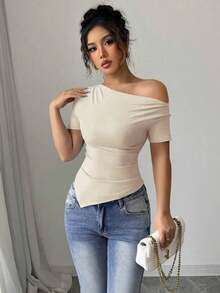 Camiseta ajustada elástica de punto con hombros oblicuos, drapeado y borde asimétrico, casual y de moda, blusa elástica para mujer para primavera/verano - Albaricoque - Ver 4