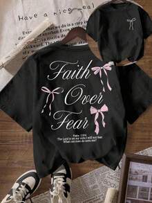 Mujer Camiseta de manga corta con estampado térmico de letras y lazos rosas, diseño de frases manuscritas en la espalda, estilo casual americano - Negro - Ver 1