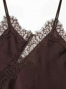 Camiseta de tirantes con decoración de encaje y bajo asimétrico, estilo europeo y americano de moda para mujer, Camellia - Marrón - Ver 4