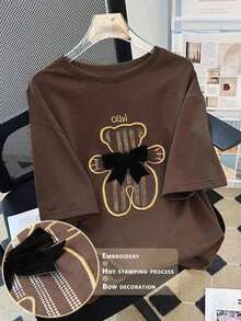 Camiseta de mujer de cuello redondo, hombros caídos, de largo medio, con estampado digital a rayas, de estilo minimalista y moderno, como regalo para amigos - Marrón - Ver 5