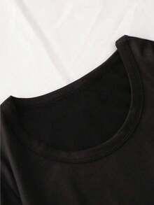 Camiseta de Estilo Elegante Y2K para Mujer con Estampado de Bruja, Manga Corta, Cuello Redondo, Top Casual para Todas las Temporadas |     Ropa Casual de Moda |     Estampado de Letras de Moda - Negro - Ver 5