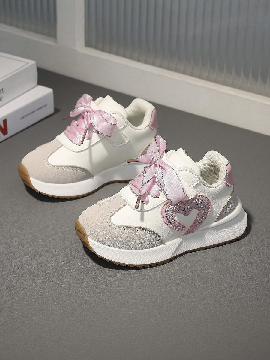 1 Pair New Children All-Season Casual Outdoor Sports Shoes, Princess Heart Style Versatile