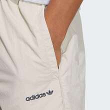 adidas originals x 聯名款 HDL SHORTS M 品牌logo字母刺繡圖案鬆緊中腰五分休閒短褲 男款 清澈棕 - 清澈棕 - 查看 4