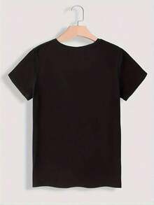 MinimalistCamisetas de mujer con un estampado de una anciana de cabello blanco que usa gafas de sol, café y está sentada en un sofá. Corte holgado, adecuadas para deportes y fiestas, lindas, elegantes, a, un gran regalo. Suaves, lavables aáquina, elásticas, para uso doméstico y casual. Cuello redondo, manga corta. Camiseta de Mujer de Color Sólido Simple, Corte Holgado y Ajustado, Casual de Manga Corta - Negro - Ver 4