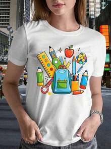 Camiseta casual de manga corta para mujer con estampado de mochila azul que muestra lápices, reglas, manzanas y crayones para un estilo universitario, cuello redondo, tela transpirable, ropa casual de primavera/verano, camiseta para mujer, moda de temporada, diseño artístico, material suave - Atuendo para el Día de San Patricio - Ropa de verano para mujer - Blusas para mujer - Blusas de verano - Ropa de vacaciones para mujer - Camiseta vintage de estilo callejero unisex, holgada, de algodón, manga corta y cuello redondo. blusas.blusas casuales para dama. - Blanco - Ver 6