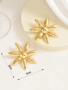 1 Pair Minimalist Creative Smooth Floral Stud Earrings, Unique Design Suitable For Daily Wear For Women - Gold - View 5