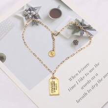 New Arrival French Style Square Pendant Necklace For Women, Korean Fashion Double C Retro Letter Boarding Pass Clavicle Chain Jewelry - Vàng cổ - Xem 3