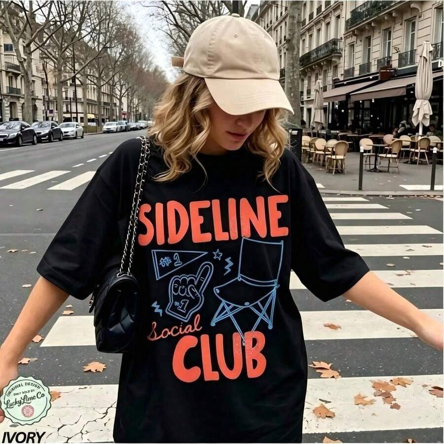 Camiseta del Club Social Sideline, Camiseta para Mamá de Béisbol, Camiseta para Mamá Deportista, Camiseta para Mamá de Fútbol, Camiseta para Mamá de Sóftbol, Temporada de Fútbol Americano, Camiseta para el Día del Partido 2026, 100% Algodón - Negro - Ver 1