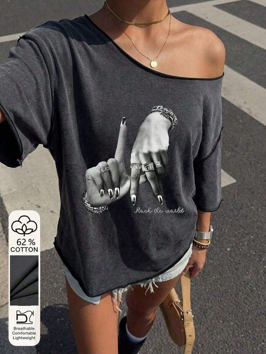 Camiseta de manga corta holgada con estampado todo sobre hombros descubiertos de estilo minimalista casual para mujer, estampado a rayas retro americano, camiseta de hombros abiertos, ropa urbana para mujer - Negro 2 - Ver 1