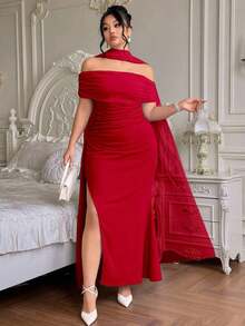 Vestido largo de fiesta elegante y ajustado con hombros descubiertos y abertura para mujer de talla grande, ideal para fiestas navideñas y ocasiones formales.Disponible en azul marino. - Rojo - Ver 4