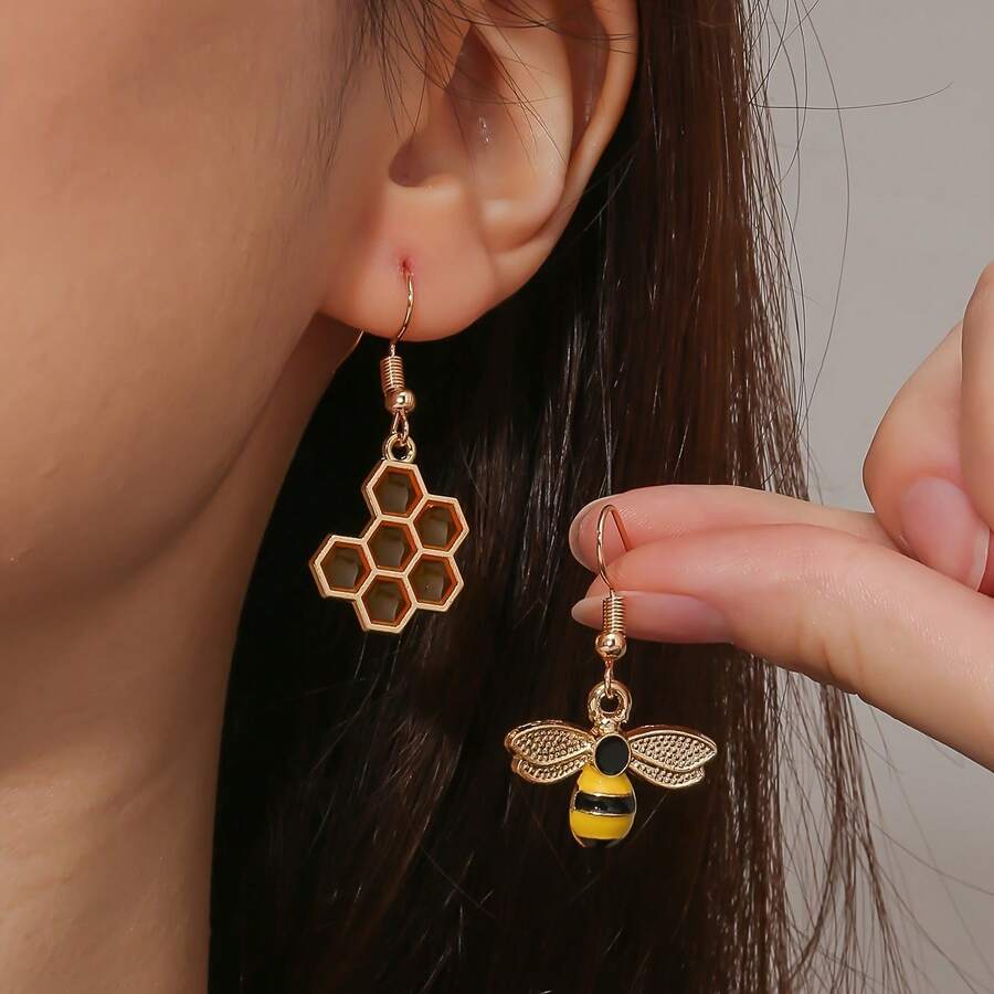 2 piezas Pendientes de abeja amarilla de insecto, pendientes de abeja de moda sencilla y casual para mujeres - Multicolor - Ver 1
