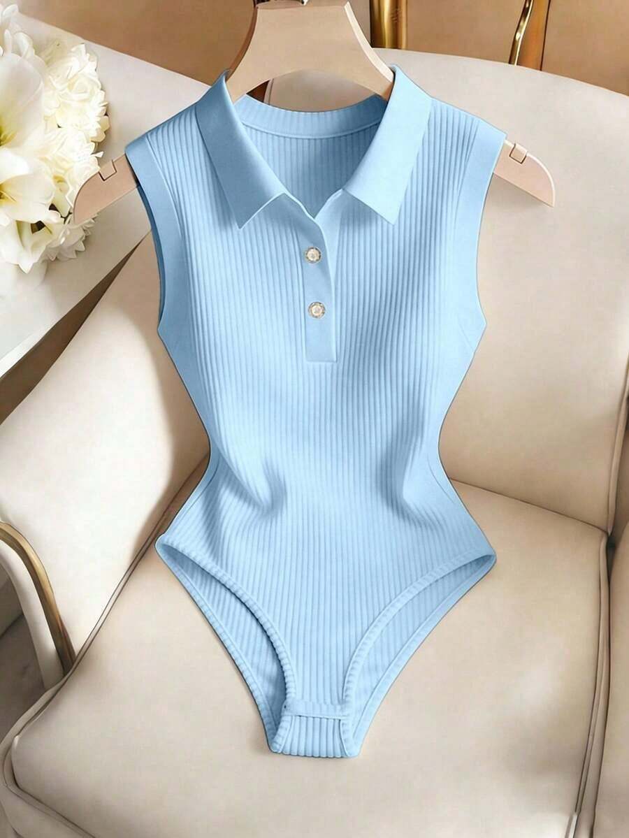 Elegante body de punto blanco con cuello vuelto y media cremallera, body de mujer para primavera/verano, ideal para vacaciones y playa - Celeste - Ver 1