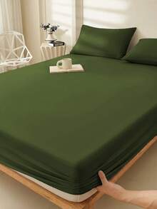 1pc Olive Green Super Soft Solid Color Fitted Sheet, Bedding, Lightweight Fitted Sheet, Mattress Cover, Deep Pocket Design Up To 11.8 Inches Fitted Sheet, Soft & Breathable, Suitable For Single, Double, Queen, King Size Beds, All Seasons, Room Decor, Machine Washable - Olive Green - View 6