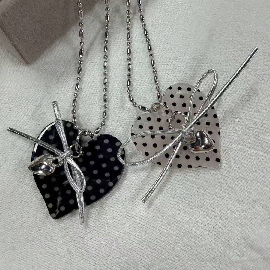 Women Pendant Necklaces - White - View 1