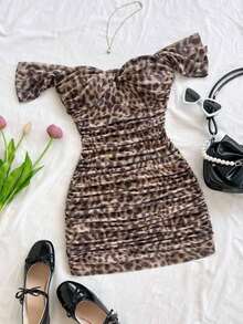 Vestido mini ajustado de punto con escote de hombros descubiertos, para vacaciones - Marrón Chocolate - Ver 1