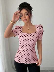 Camiseta casual de mujer, elegante y sexy, de manga corta, cuello joya, mangas abullonadas, puños fruncidos, estampado de lunares blancos y negros, silueta ajustada, adecuada para vacaciones - Rosa - Ver 5
