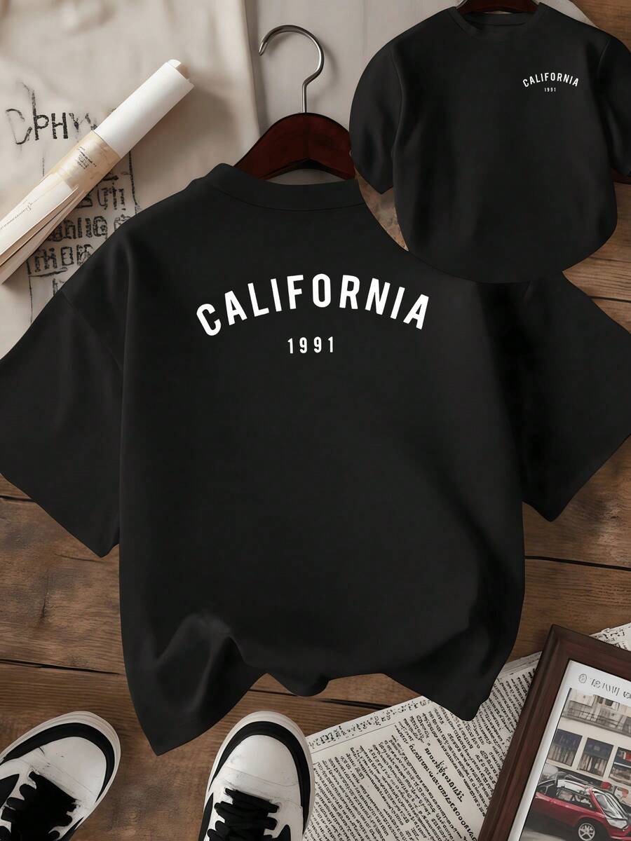 Large Text Evoking The Free Energy Of The West With The Word California And The Number 1991 Symbolizing Adventure And Youthful Spirit. Women's Double-Sided T-Shirt, Casual, Modern, And Comfortable For Everyday Wear. - 黑色 - 查看 1