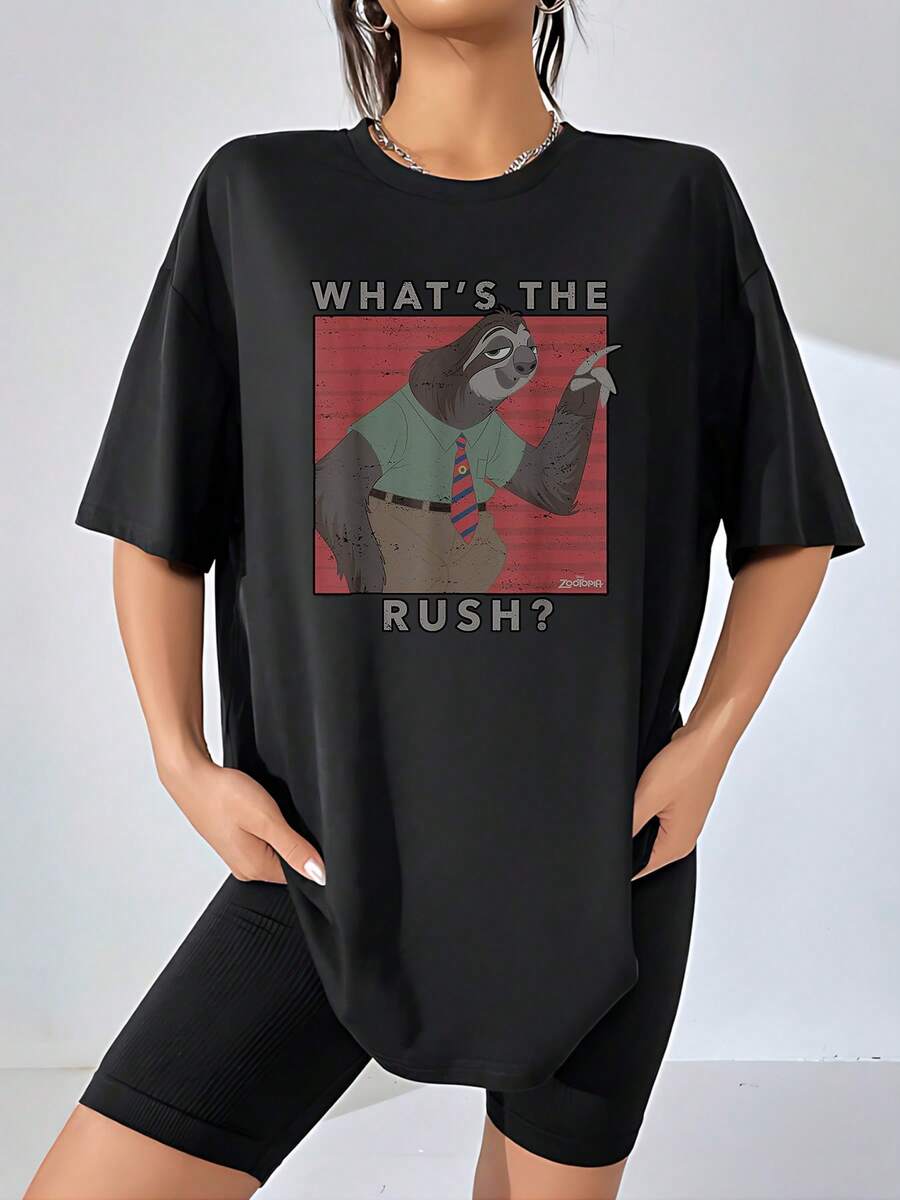 Imagen de un perezoso con expresión relajada que invita a disfrutar la vida sin prisas transmitiendo calma y sentido del humor ideal para mujeres optimistas y alegres camiseta de mujer casual cómoda para uso diario - Negro - Ver 1