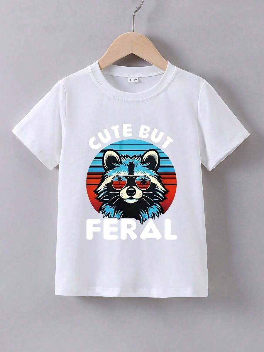 Camiseta Blanca Clásica para Niños, Suave y Transpirable, de Algodón, Manga Corta, Básica, Nee Doh, Graduación de Jardín de Infantes, 4 de Julio para Niñas, Artículos para Niños, Ropa Niño, Camisetas con Estampados Gráficos, Ropa Linda, Ropa de Niña, Camisetas Y2k, Camiseta de Verano de Manga Corta para Niños con un Genial Estampado de Mapache de Dibujos Animados con la Frase 'Cute But' Impresa, Tela de Algodón Suave y Lisa, Garantiza una Experiencia de Uso Cómoda, Ideal para Atuendos Casuales y Básicos Diarios para Niños. Regalos Personalizados, Regalos de Pascua para Niños, Recuerdos de Fiesta para Niños, Regalos para Niños, Amigos y Familiares. - Negro - Ver 1