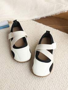 Kids' Breathable Mesh Mary Jane Shoes With Hook And Loop, Easy On/Off Casual Shoes, Versatile For All Seasons - Black and White - View 4