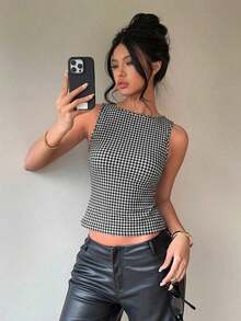 Blusa sin espalda y sin mangas con cuello redondo y lazo para el uso diario y viajes de la mujer - Blanco y Negro - Ver 5