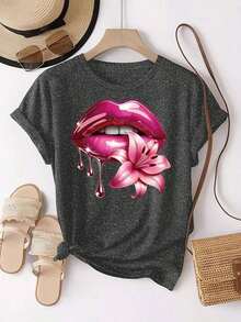 Labios Rosados con Estampado de Lirios |     Diseño Romántico y Elegante, Camiseta Deportiva Casual de Manga Corta con Cuello Redondo para Mujer, Top Cómodo - Negro - Ver 11