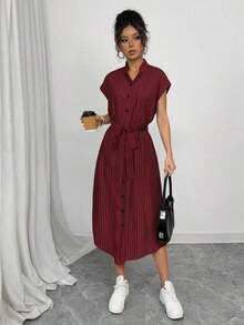 Vestido casual y elegante para el trabajo, vacaciones y viajes, con estilo antiguo, estampado de leopardo, botones delanteros, cinturón con moño, bolsillo, aberturas laterales, contraste de tejido, manga corta, nuevo para el verano 2025 - Burdeos - Ver 7