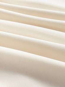 Vestido corto de manga larga con cuello de corazón, manga farol y busto fruncido en blanco - Blanco - Ver 8