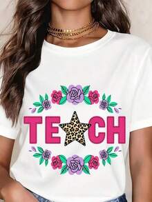 Patrón floral vintage con rosas rosas y moradas que rodean la palabra "Teach" en letras rosas y una estrella con estampado de leopardo en el centro. - Blanco - Ver 6