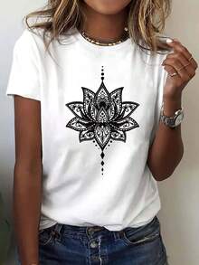 100% Cotton Short-Sleeved T-Shirt With Lotus Petal Print, A  Floral T-Shirt For Women In Spring And Summer, Your Ideal Choice! Perfect For Casual Everyday Wear. - 白色 - 查看 6