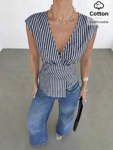 Blusa de mujer con cuello en V a rayas, plisada y con bajo asimétrico - Azul marino - Ver 4