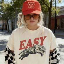Camiseta Easy Tiger Retro Boho Unisex, Camiseta Estética, Camiseta Gráfica Y2k para Mujer, Adolescente y Niñas, Cuello Redondo, Camiseta Fresca de Verano, Manga Corta, Estampado de Animales, Frutas y Mascotas, Camiseta Gráfica para Mujer, Moda 2026, Regalos, Ropa de Mujer, Estampado de Dibujos Animados y Letras, Material de Algodón Cómodo, Amigable con la Piel, Suave y Fresca, Camiseta de Mujer para Primavera Verano, 100% Algodón. - Albaricoque - Ver 6