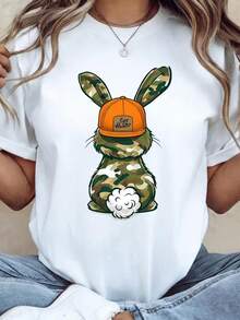 Unisex Easter T-Shirt With Egg-Hunting Camouflage Print, Christian Easter T-Shirt, Gift For Christians. Unisex 220g Pure Cotton T-Shirt, Ideal Weight For All Seasons, Suitable For Both Men And Women. Durable, High-Quality Fabric, Soft To The Touch And Long-Lasting. Breathable Top. Suitable For Women's Spring And Summer, Holidays, Mother's Day, Independence Day. - 白色 - 查看 1