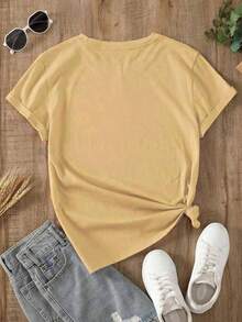 Women's Oversized Red Summer T-Shirt With  Face And Peace Sign Print. Casual Red Short-Sleeved T-Shirt With  Face, Ideal For Cool Summer Looks. - YH463-黃色 - 查看 3