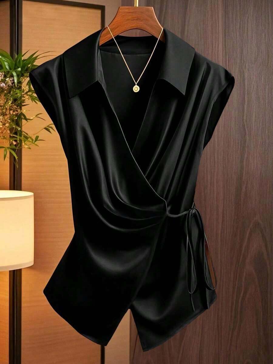 Camisa de mujer con estampado de flores silvestres, cuello, sin mangas, con lazo en la cintura - Negro - Ver 1