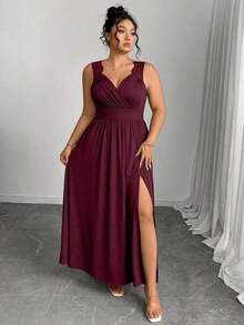 Elenzya Vestido línea A con cuello en V, contraste de encaje, tirantes finos y abertura para tallas grandes - Burdeos - Ver 3