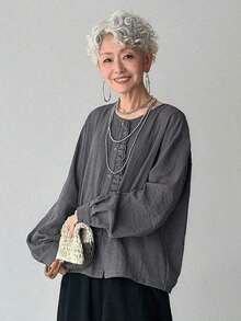 Blusa casual de mujer de ajuste holgado, cuello redondo, manga larga, color gris oscuro sólido, con volantes en el frente, diseño plisado en la espalda, adecuada para uso formal y casual de negocios en otoño - Gris - Ver 3