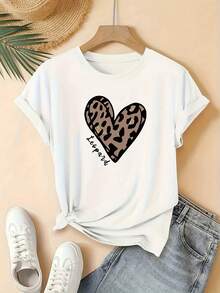 Camiseta Casual de Mujer con Estampado de Corazón de Leopardo - Manga Corta, Cuello Redondo, con Gráfico "Leap of Faith", Tela de Elasticidad Media Lavable a Máquina para Primavera, Verano y Otoño, Camiseta con Estampado de Leopardo Y2k - Blanco - Ver 1