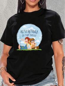 Illustration Of Two Friends Looking At The Sky Among Clouds And Grass, Conveying Hope And A Desire To Discover The World. Comfortable And Casual Women's T-Shirt, Perfect For Everyday Adventures. - 黑色 - 查看 1
