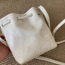 Borsa a secchiello da donna con design originale unico, laccio semplice e motivo a cuore carino, borsa a spalla alla moda per uso esterno, versatile per abbinarsi a uno stile minimalista e alla moda. - bianco - Visualizzare 7