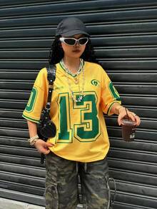 Camiseta de mujer con cuello en V, manga corta, puños con empalme y estampado digital - Amarillo - Ver 5